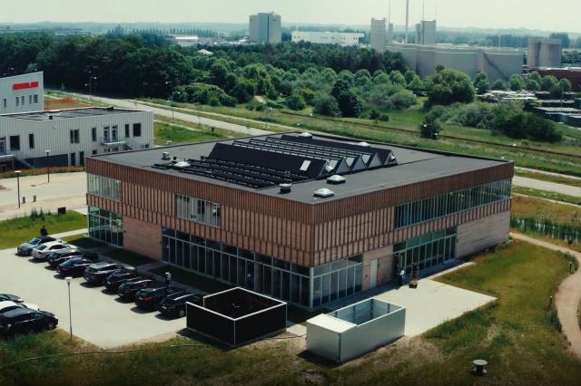 Helix Lab, Industri