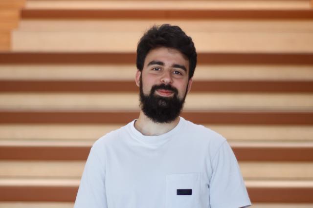 José